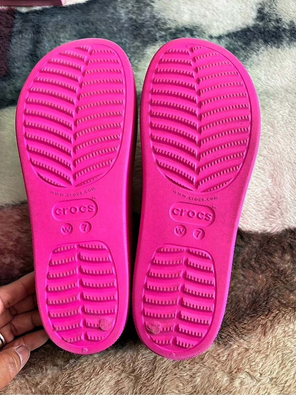 Crocs Classic Crush Slide Pink Sandals US 7 - Picture 6 of 7